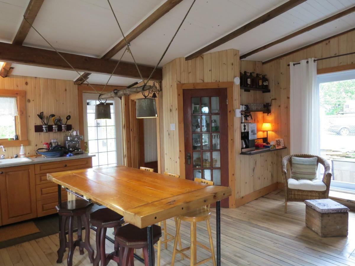 La Vieille Maison Rouge Saint-Tite Екстер'єр фото